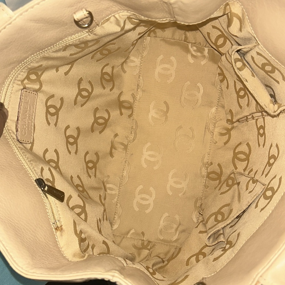 💜Chanel Beige Tote Bag and Wallet Set🤎 - Picture 9 of 12
